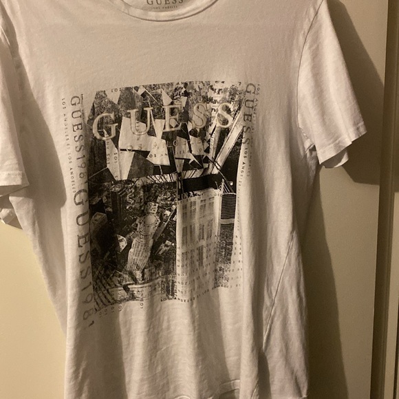 White Medium Guess London T-shirt - Picture 2 of 4